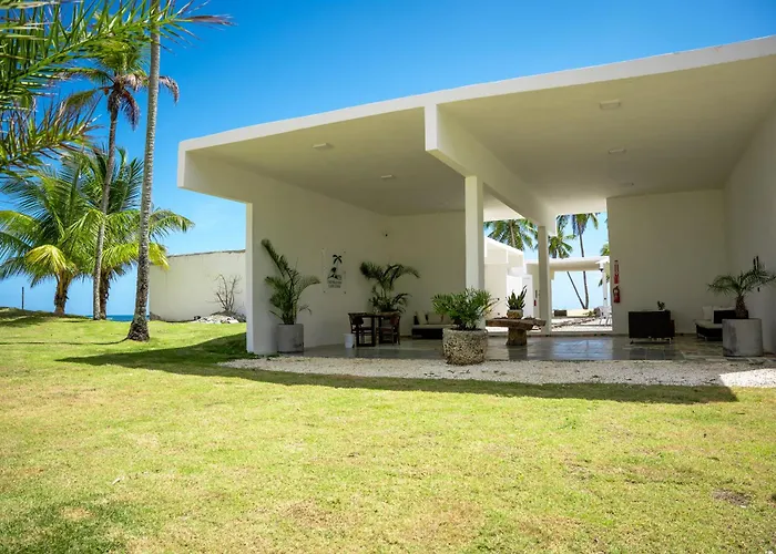 The Palm Bay Club Lodge